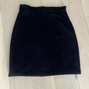 Aritzia Talula black mini skirt size xxs